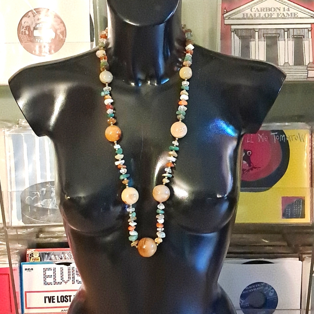 Beautiful Long 26" Heavy Natural Stone Agate Healing Crystal Necklace